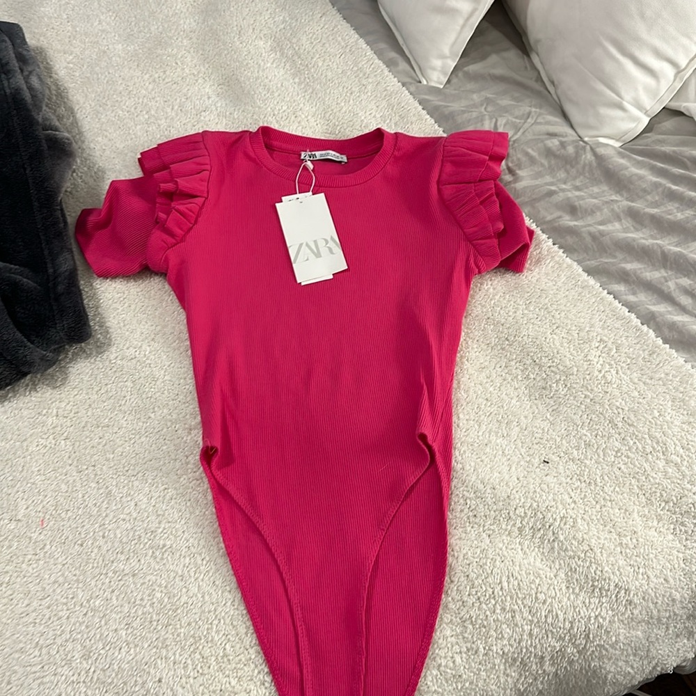 ZARA NWT short sleeve body suit